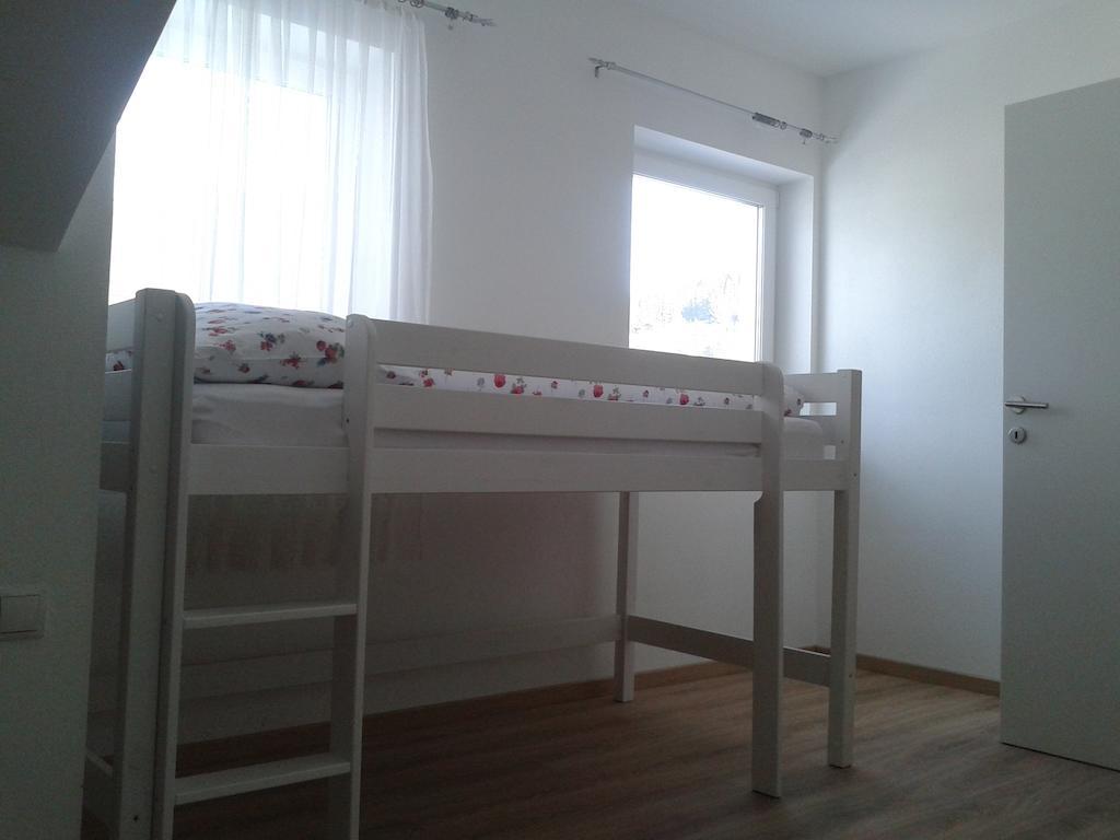 Haus Senel Apartment Ебен им Понгау Стая снимка