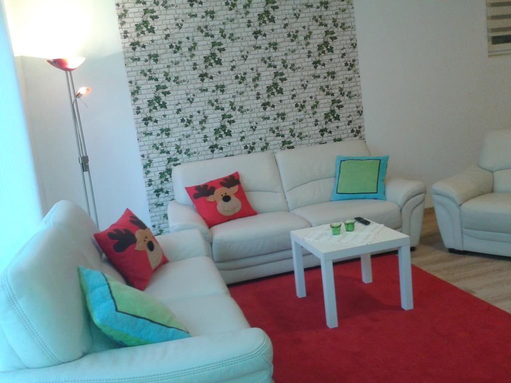 Haus Senel Apartment Ебен им Понгау Стая снимка